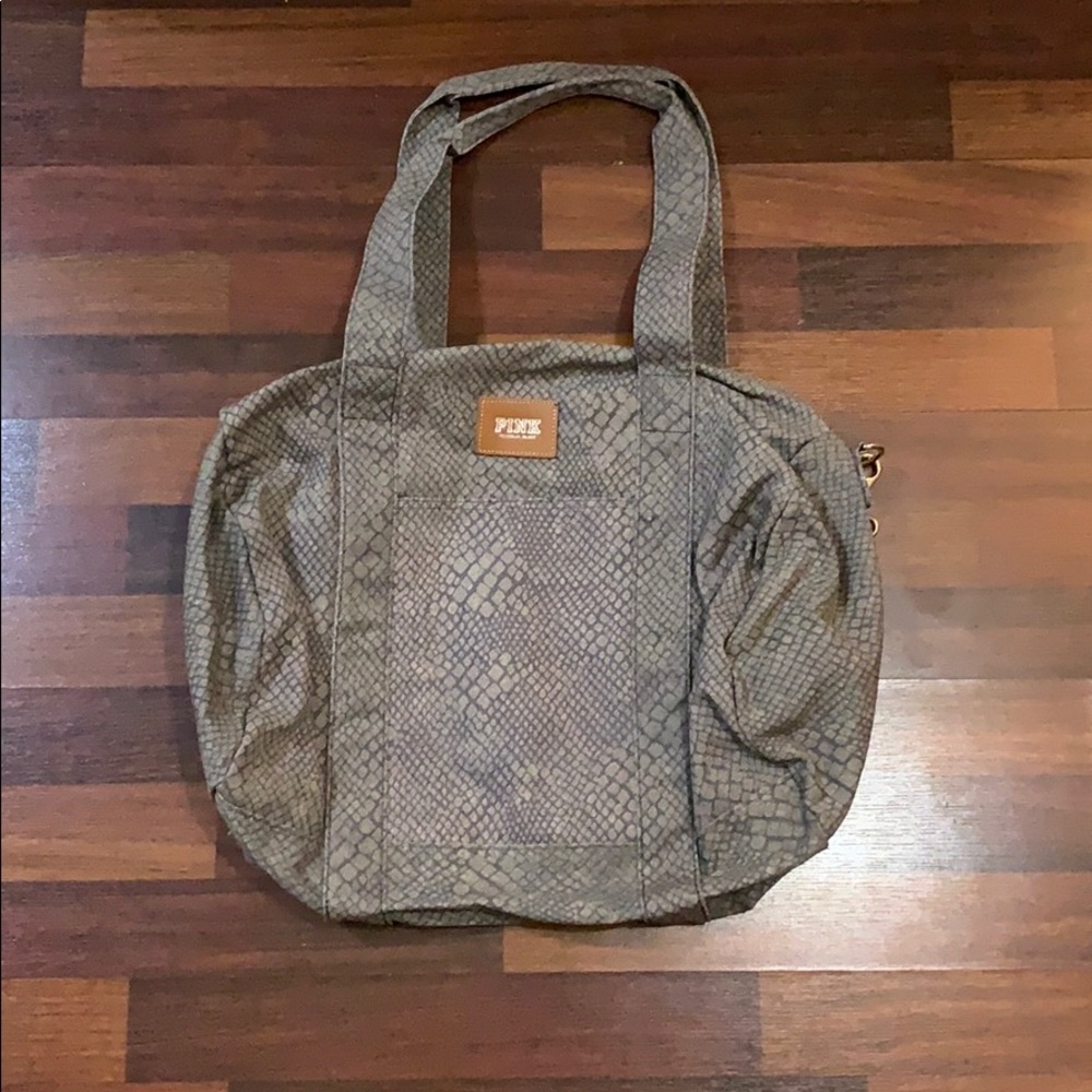 Victoria’s Secret (PINK)  duffel bag*** rare